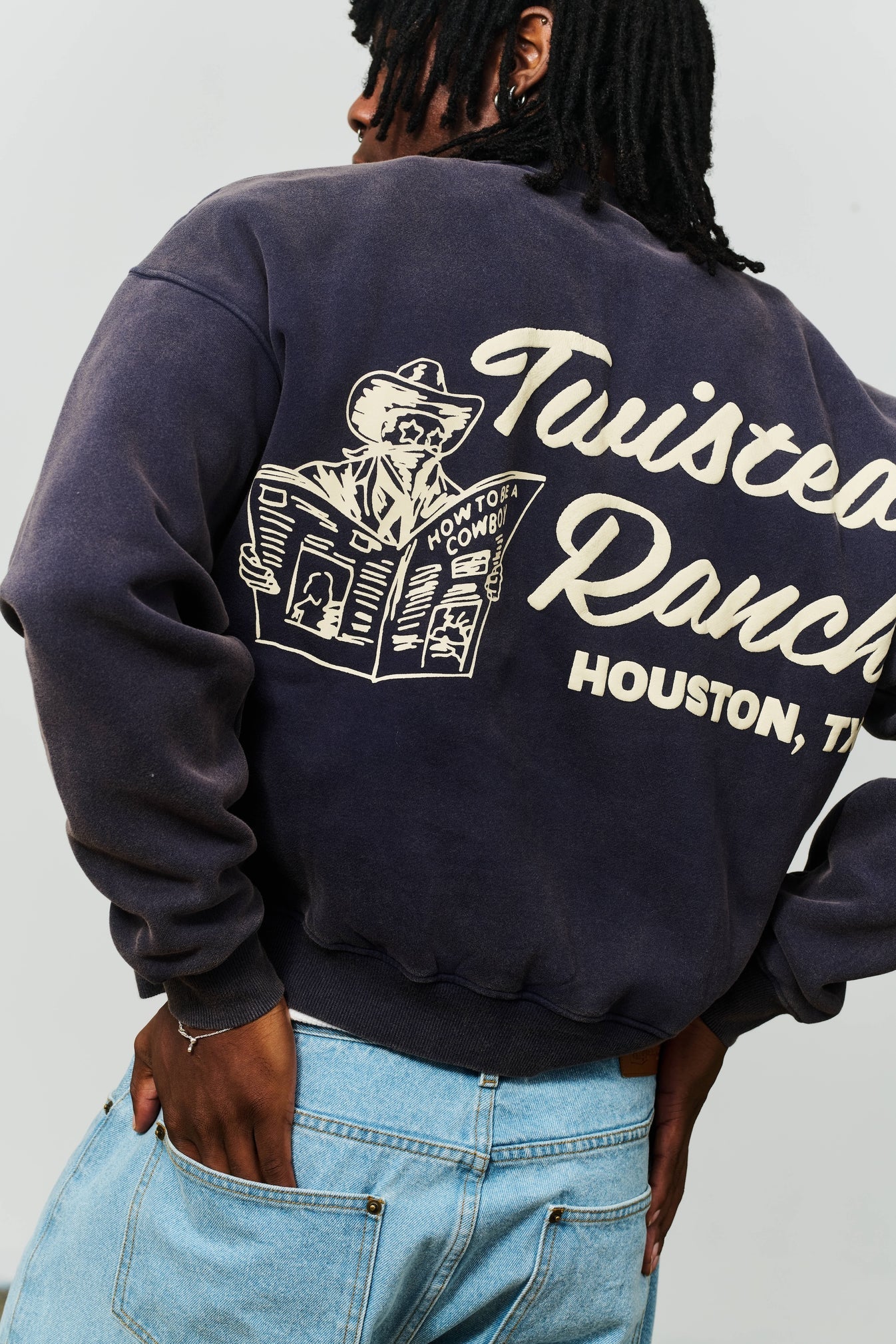 House of Twisted: Houston Henley Crewneck - Washed Navy