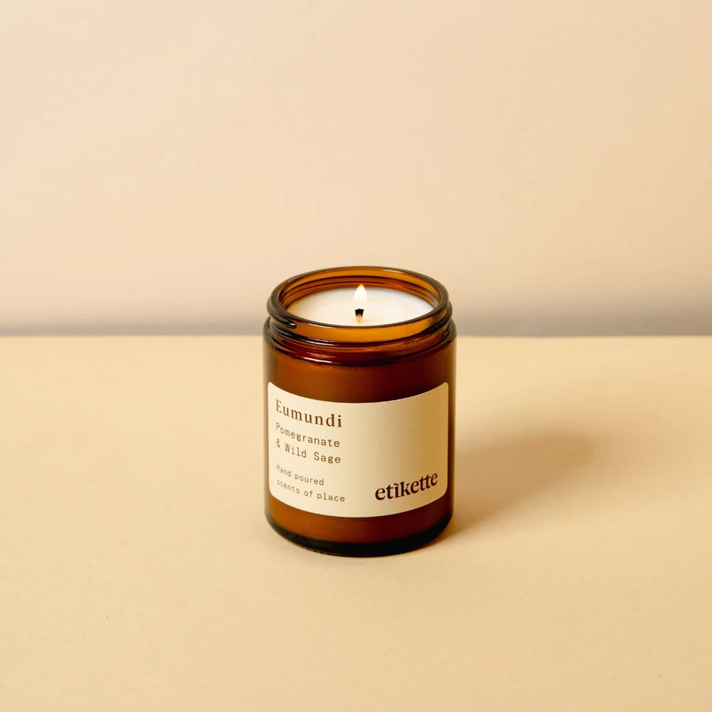 Etikette: Soy Candle - Tanglewood